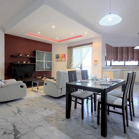 Beachfront 2 Bedroom Holiday Home Is-Sellum 외부 사진