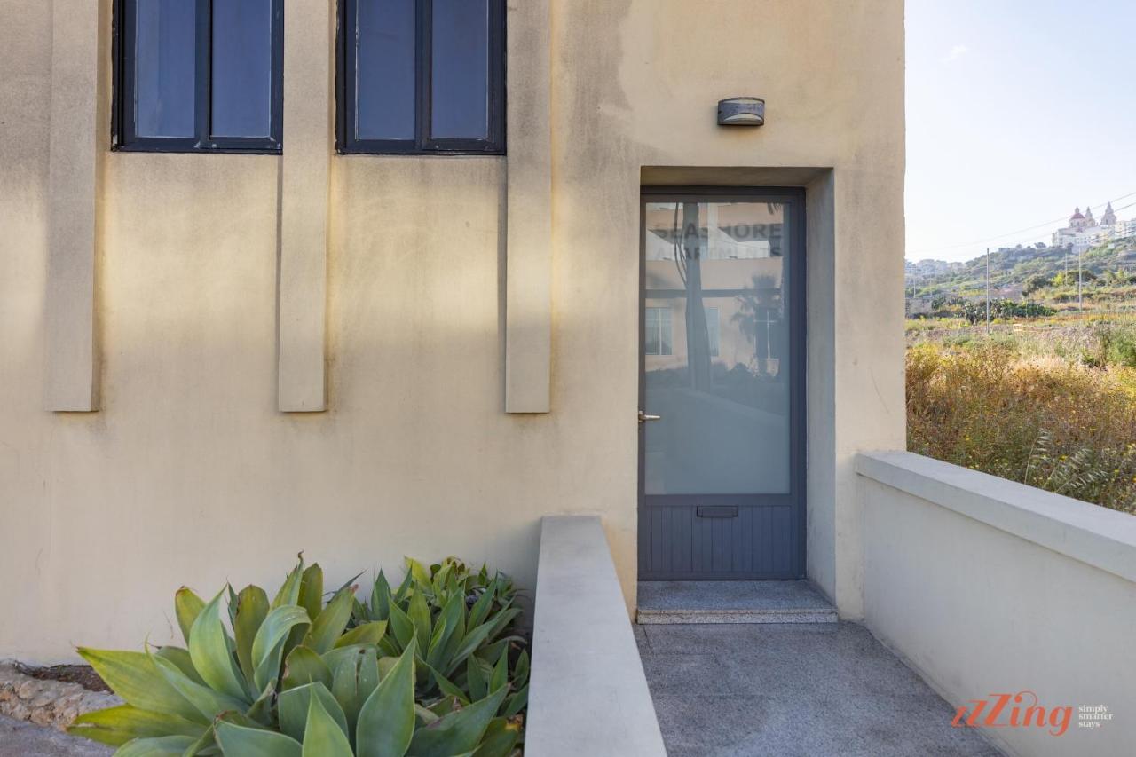 Beachfront 2 Bedroom Holiday Home Is-Sellum 외부 사진