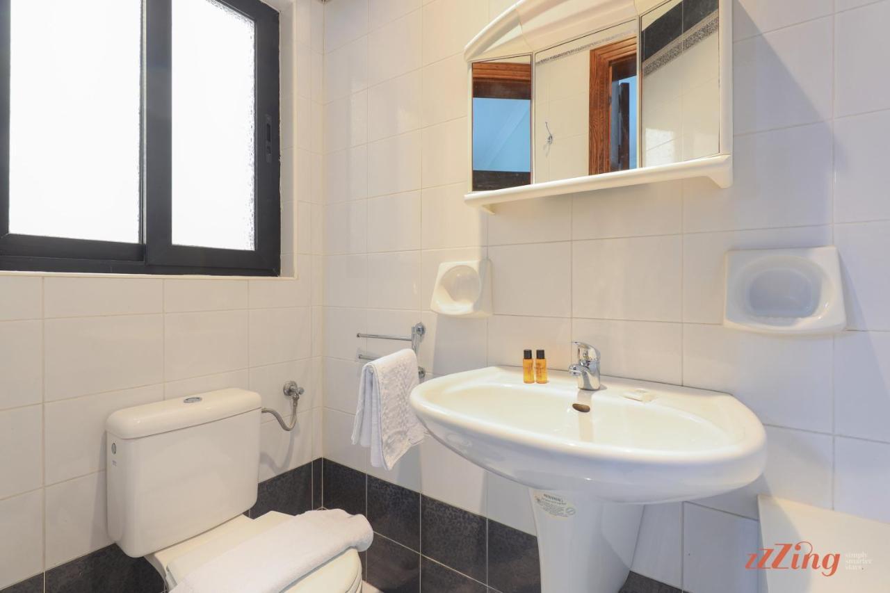 Beachfront 2 Bedroom Holiday Home Is-Sellum 외부 사진