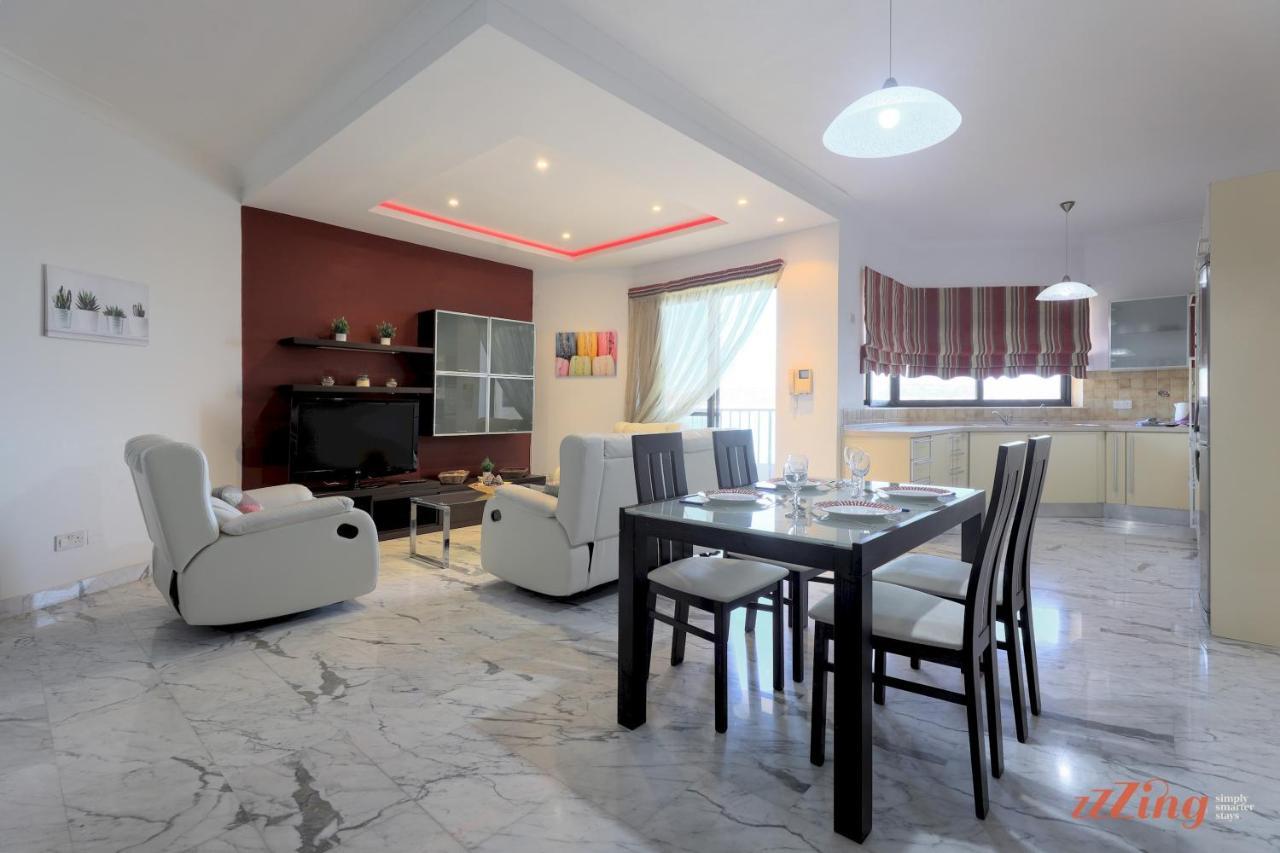 Beachfront 2 Bedroom Holiday Home Is-Sellum 외부 사진